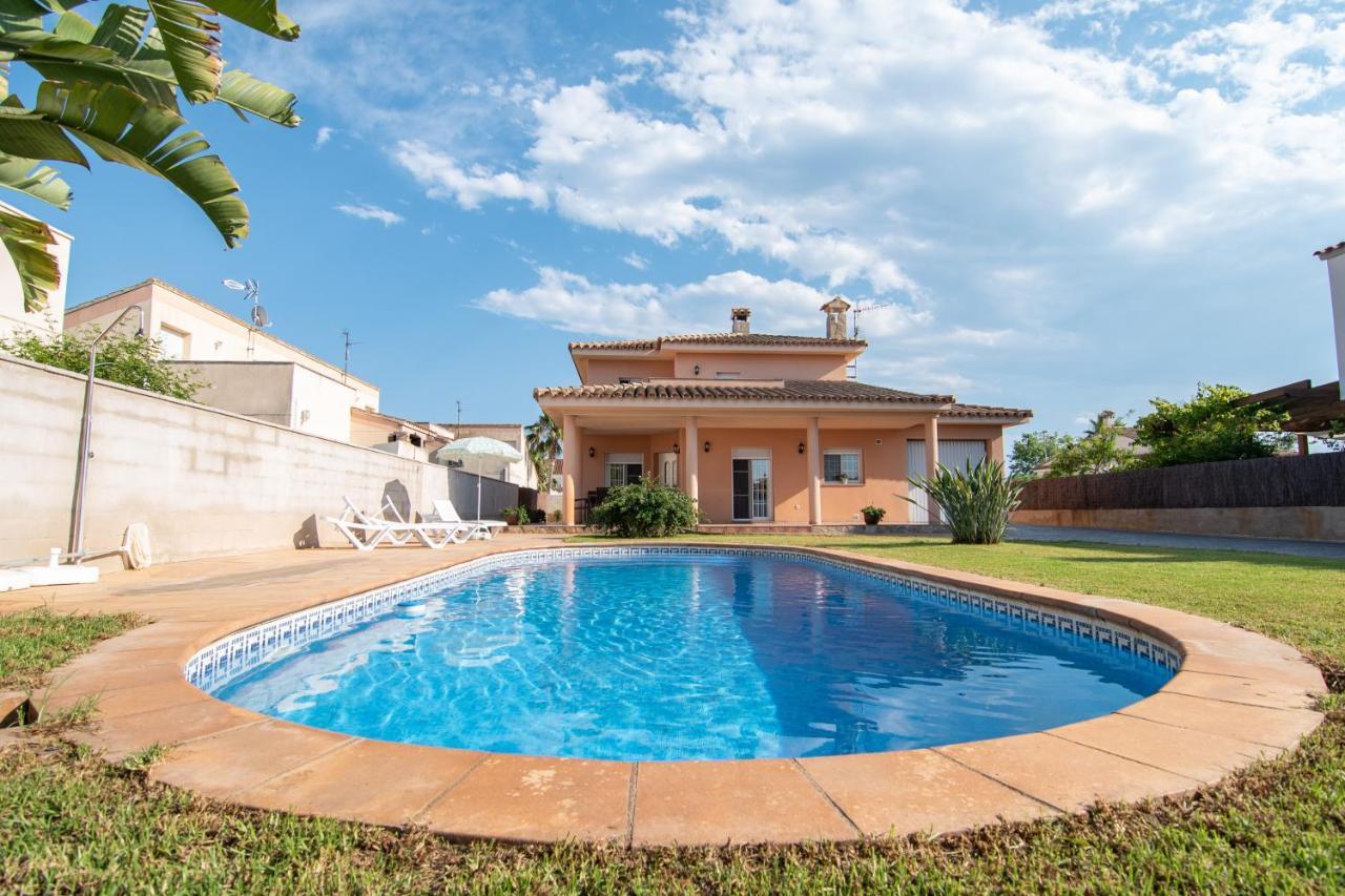 Villa Javi Риумар Екстериор снимка